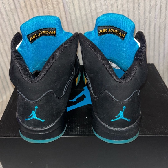 Nike Air Jordan 5 Retro 'Aqua' - Picture 4 of 7